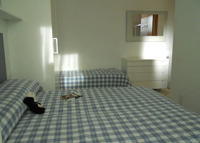 Family With Garden, Pool And Fireplace Appartamento