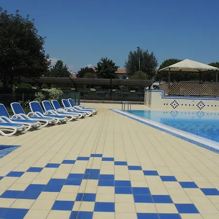 Διαμέρισμα Family With Garden And Pool Μπιμπιόνε