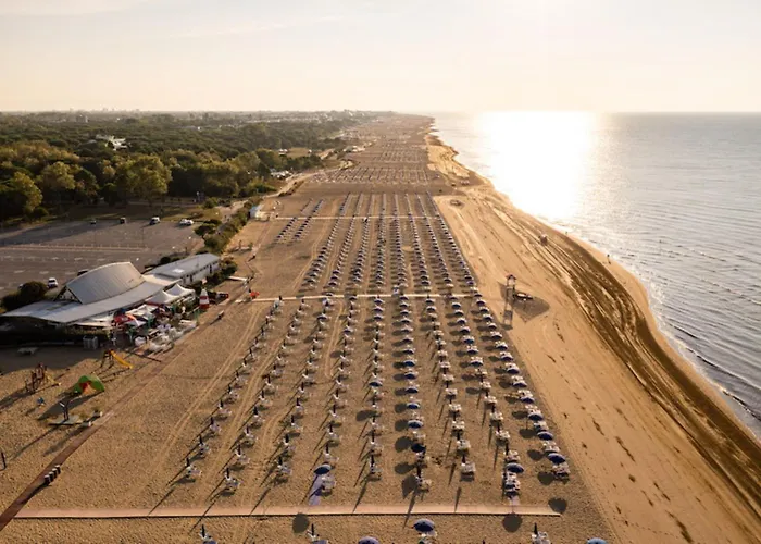 Family With Garden, Pool And Fireplace Lejlighed Bibione